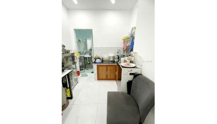 Bán Nhà Nơ Trang Long 5.5x10, 3 PN, sát HXH chỉ nhỉnh 5 Tỉ